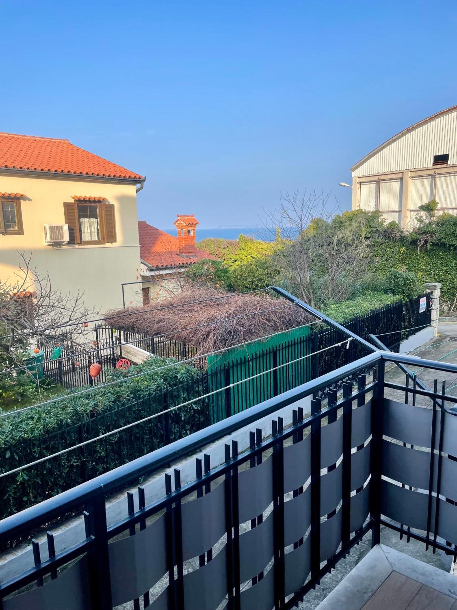 Apartments Kolorcek Izola Εξωτερικό φωτογραφία